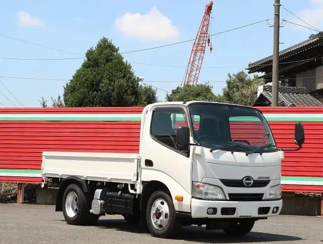 日野 デュトロ 小型 平ボディ TKG-XZU675M H26の中古トラック画像2