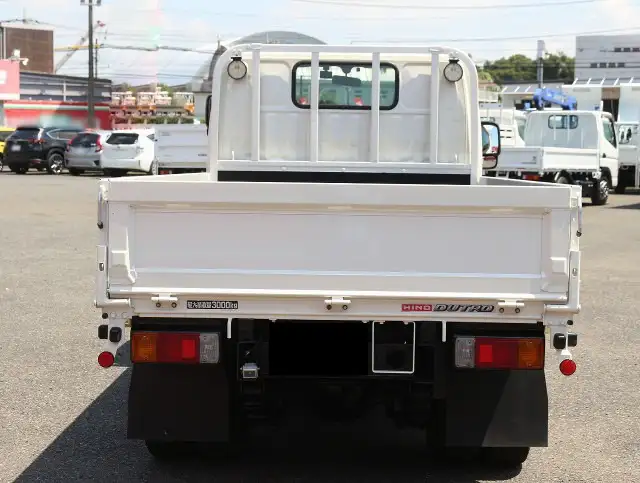日野 デュトロ 小型 平ボディ TKG-XZU675M H26の中古トラック画像3