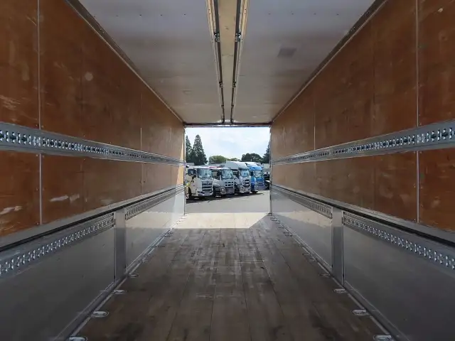 三菱 スーパーグレート 大型 ウイング エアサス ベッドの中古トラック画像10