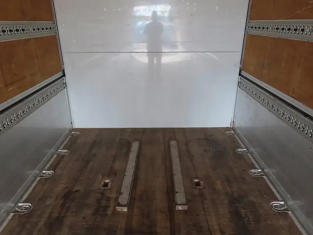 三菱 スーパーグレート 大型 ウイング エアサス ベッドの中古トラック画像12