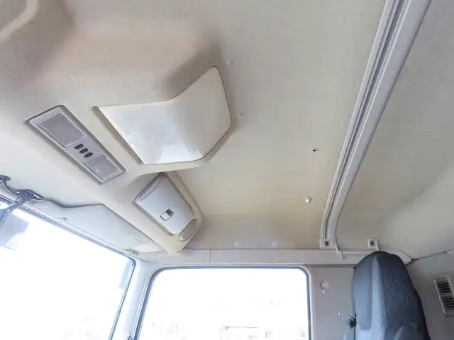 三菱 スーパーグレート 大型 ウイング エアサス ベッドの中古トラック画像像17
