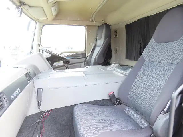 三菱 スーパーグレート 大型 ウイング エアサス ベッドの中古トラック画像14