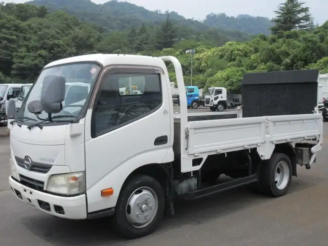 日野 デュトロ 小型 平ボディ パワーゲート 床鉄板の中古トラック画像1