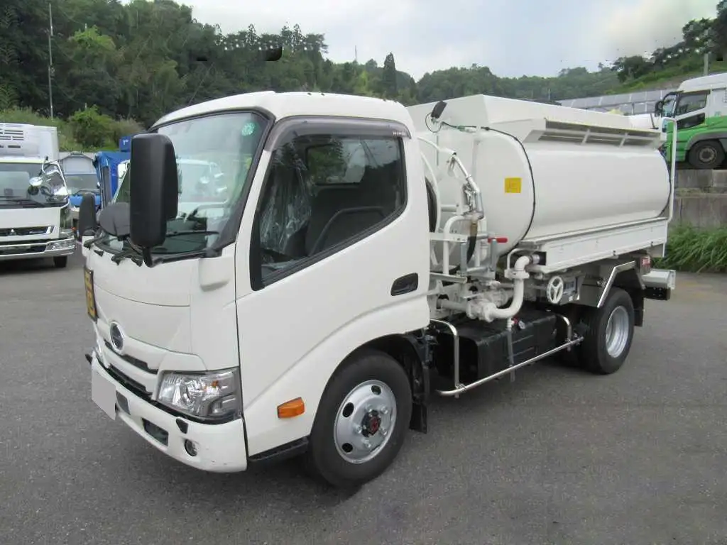 日野 デュトロ 小型 タンク車 ローリー 2DG-XZU685M の中古トラック【車両No.193808】