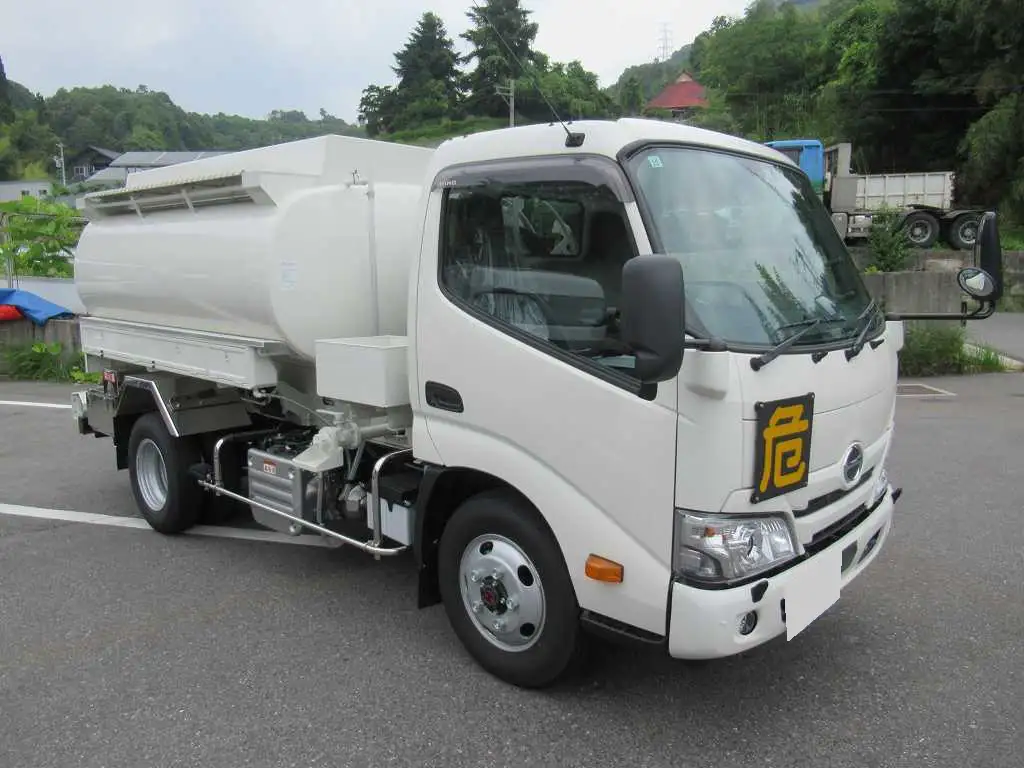 日野 デュトロ 小型 タンク車 ローリー 2DG-XZU685Mの中古トラック画像2