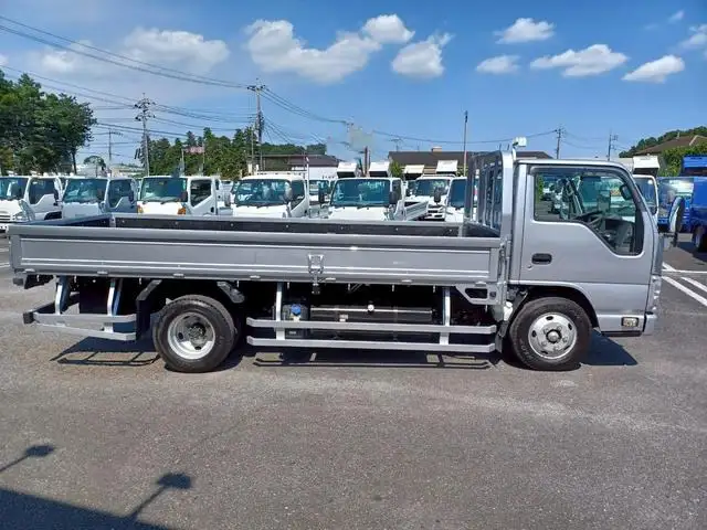 いすゞ エルフ 小型 平ボディ  R2の中古トラック画像2