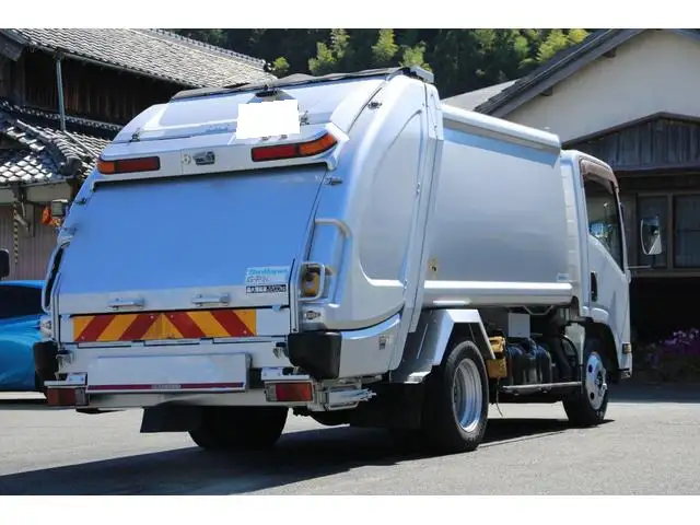いすゞ エルフ 小型 パッカー車 プレス式 の中古トラック画像2