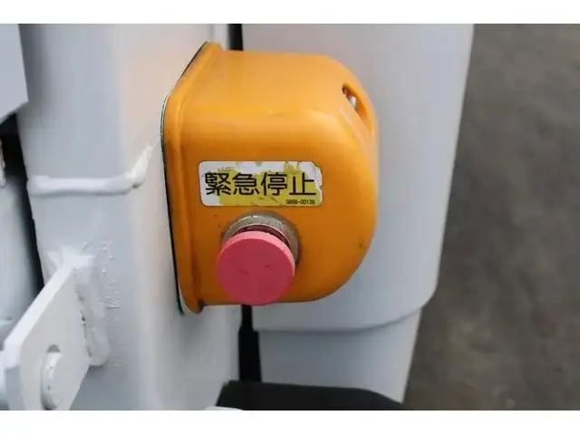 三菱 ファイター 中型/増トン パッカー車 プレス式 ベッドの中古トラック画像8
