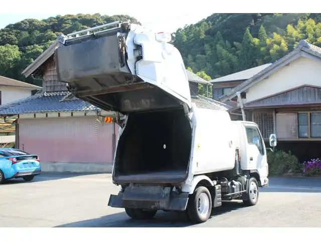 いすゞ エルフ 小型 パッカー車 巻き込み式 回転ダンプ式の中古トラック画像4