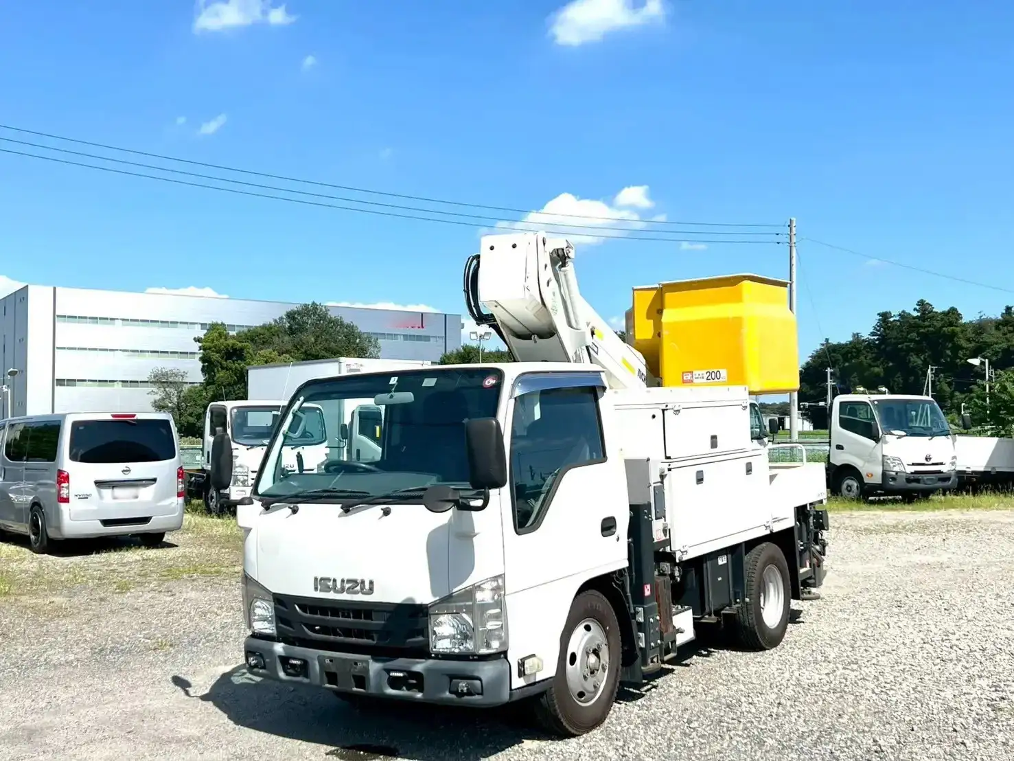 いすゞ エルフ 小型 高所・建柱車 高所作業車 電工仕様 の中古トラック【車両No.193907】