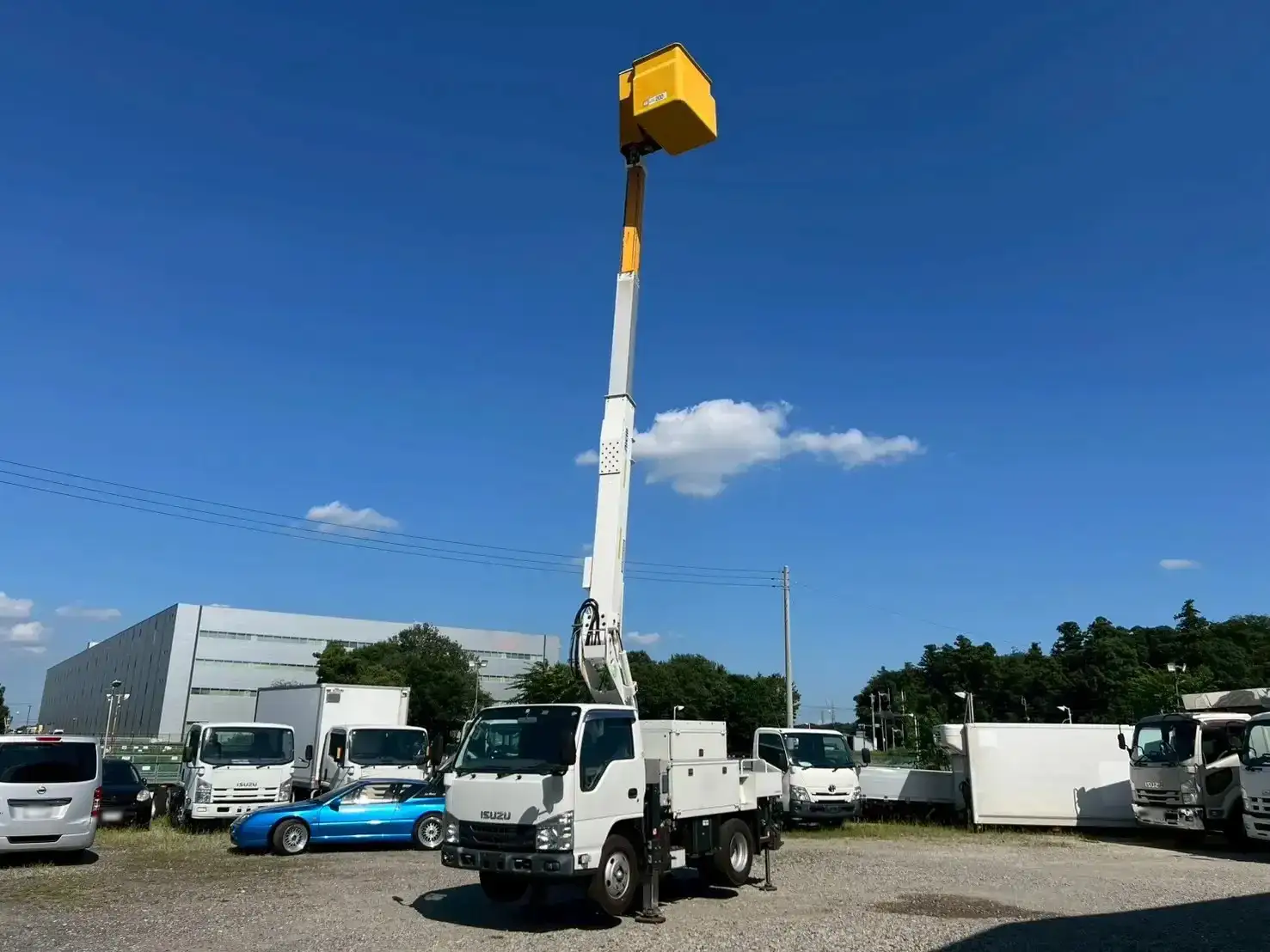 いすゞ エルフ 小型 高所・建柱車 高所作業車 電工仕様の中古トラック画像5