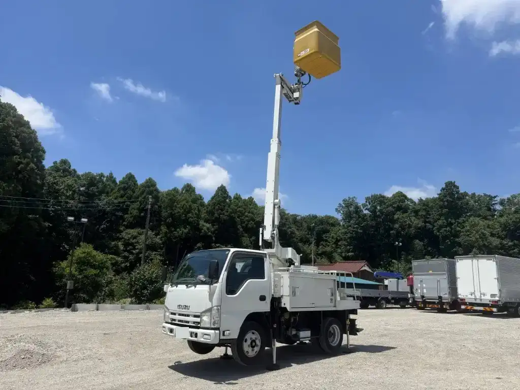 いすゞ エルフ 小型 高所・建柱車 高所作業車 電工仕様の中古トラック画像6