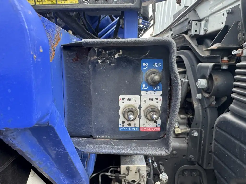 三菱 ファイター 中型/増トン クレーン付 4段 ラジコンの中古トラック画像12