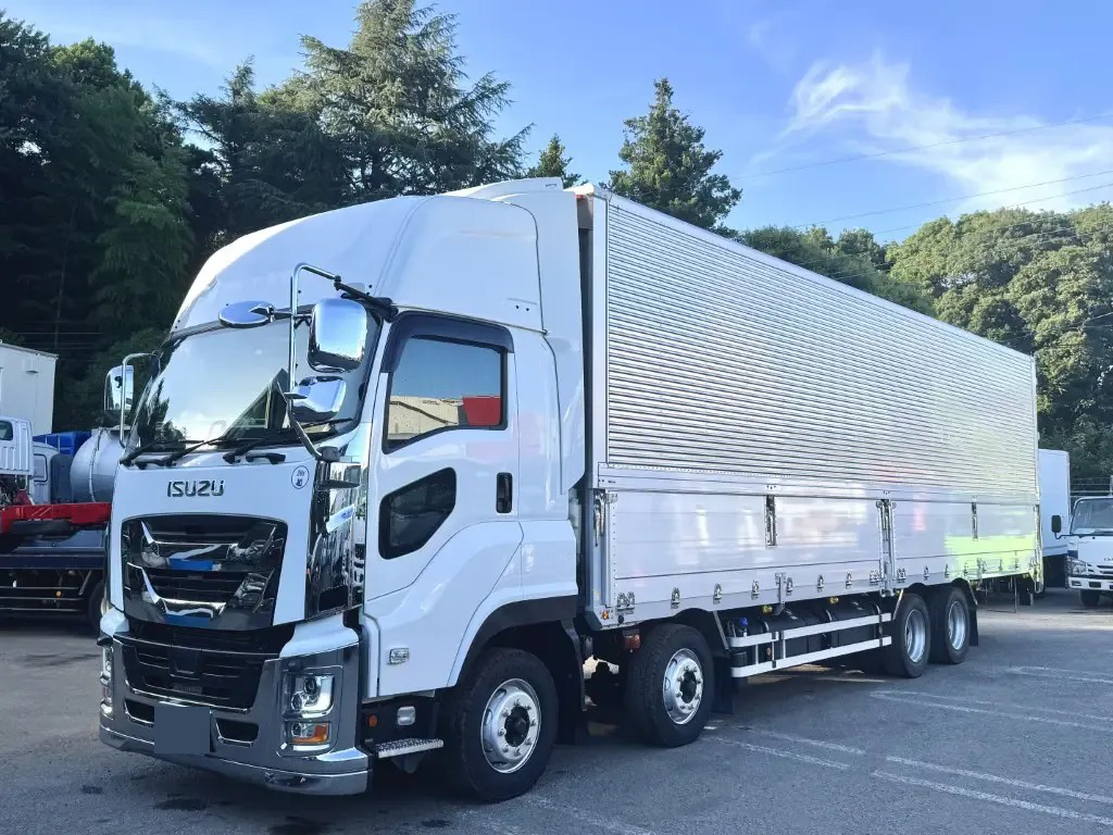 いすゞ ギガ 大型 ウイング