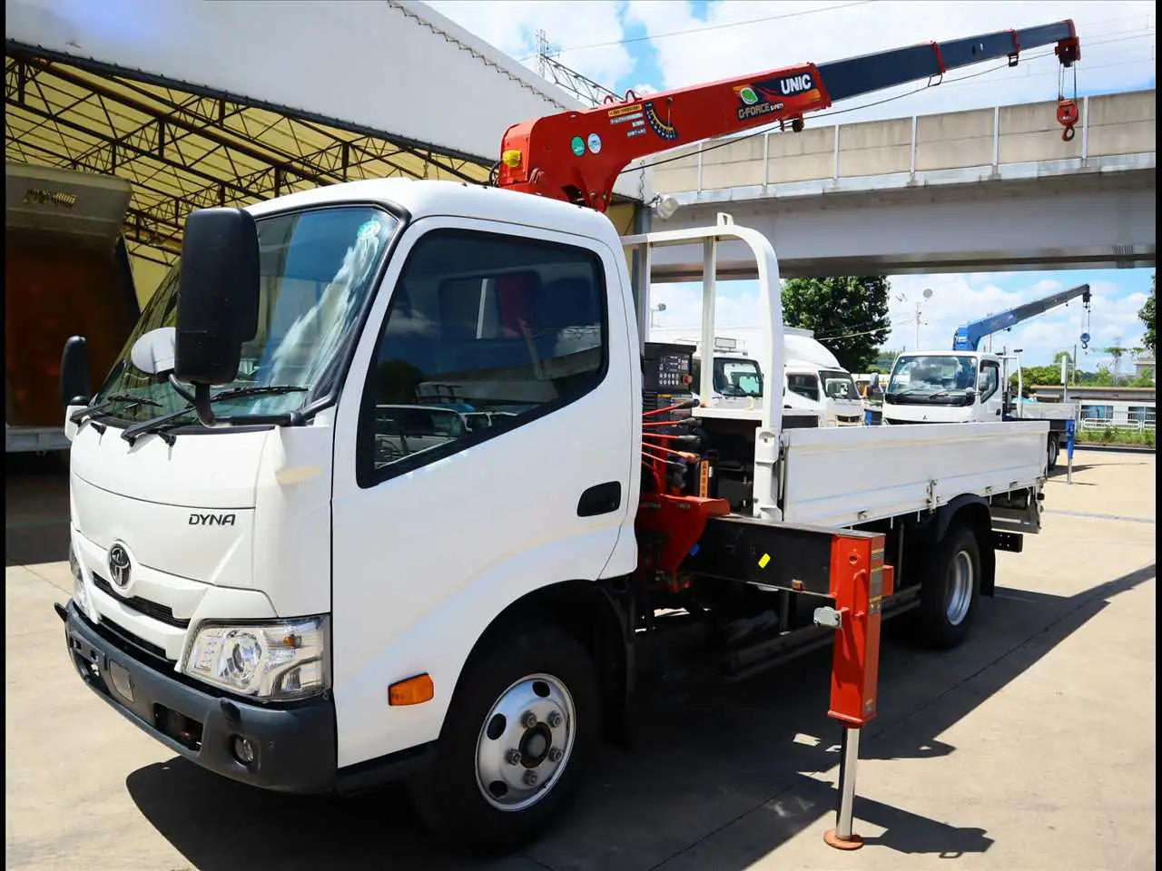 トヨタ ダイナ 小型 クレーン付 4段 ラジコンの中古トラック画像1