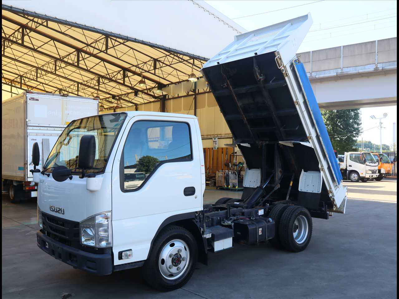 いすゞ エルフ 小型 ダンプ 強化 TKG-NJR85AD の中古トラック【車両No.123751】