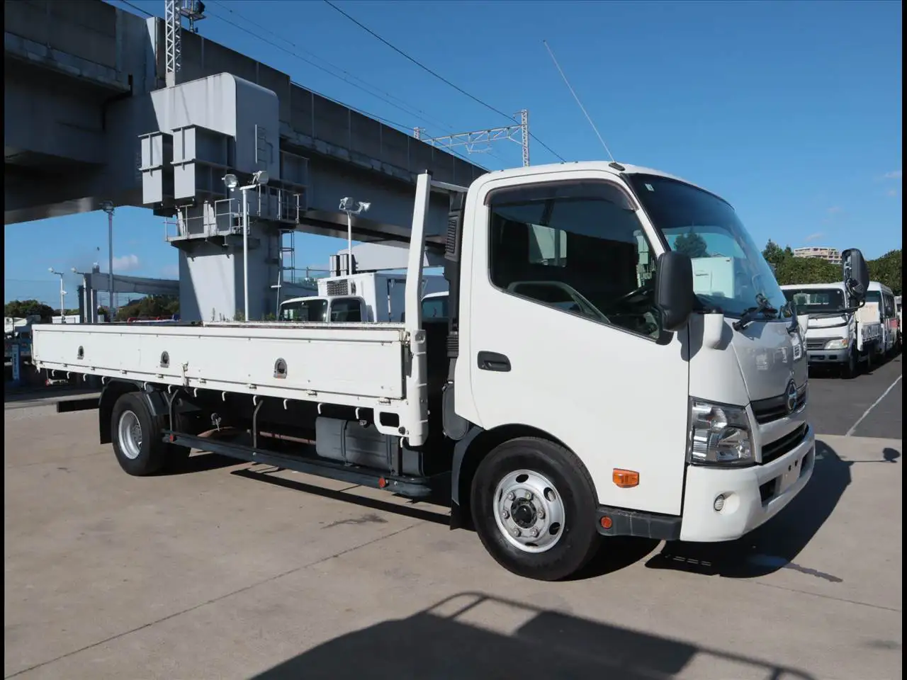 日野 デュトロ 小型 平ボディ TDG-XZU732M H29の中古トラック画像2