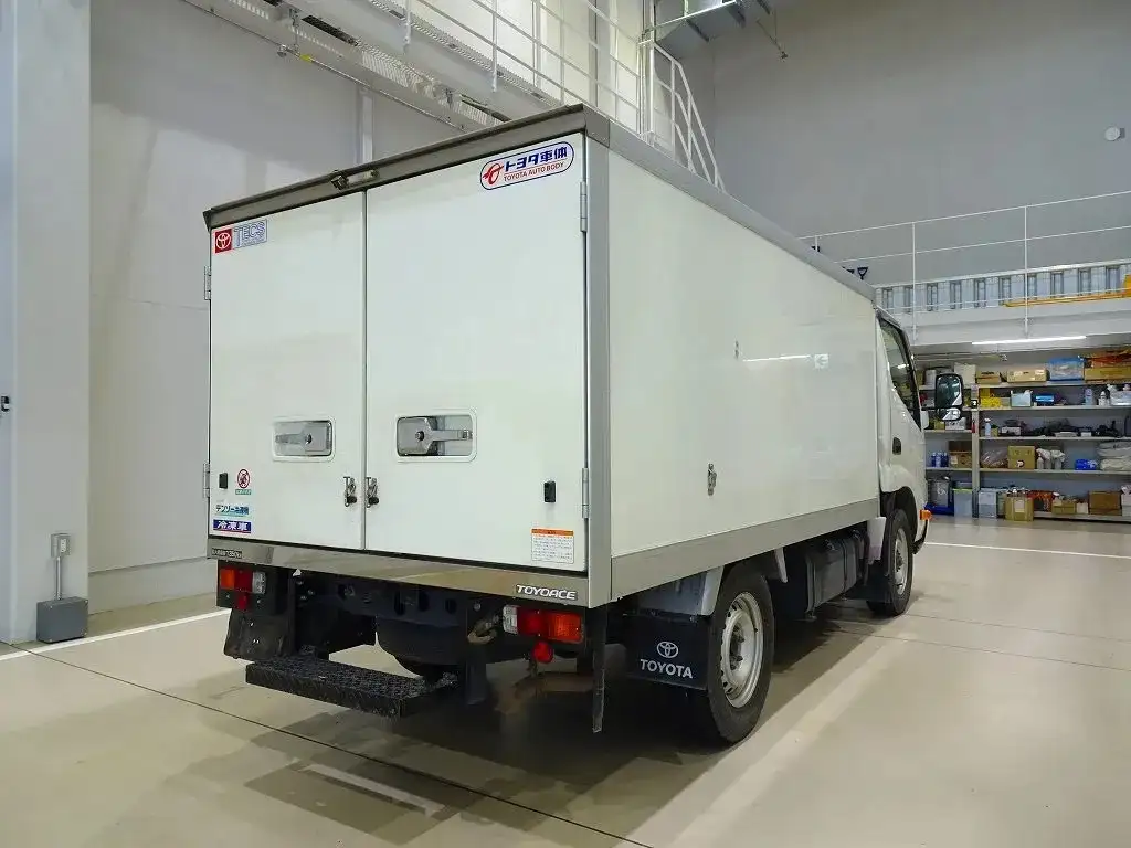 トヨタ トヨエース 小型 冷凍冷蔵 低温 床ステンの中古トラック画像2