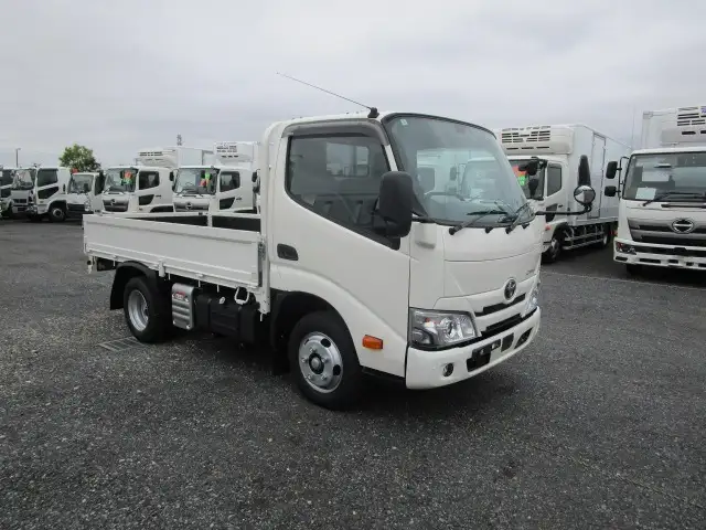 トヨタ ダイナ 小型 平ボディ 2KG-XZC605 R7の中古トラック画像2