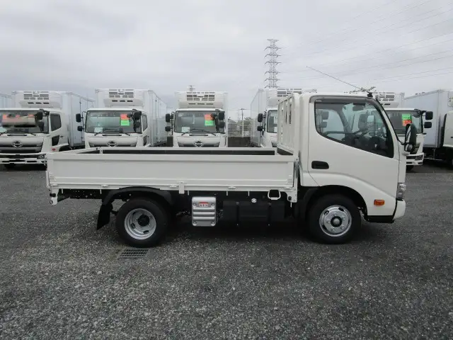 トヨタ ダイナ 小型 平ボディ 2KG-XZC605 R7の中古トラック画像3