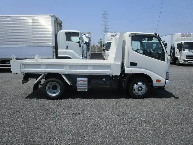 トヨタ ダイナ 小型 ダンプ 2KG-XZC600D R7の中古トラック画像3