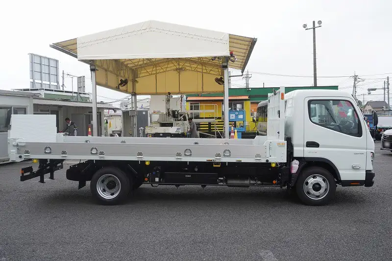 三菱 キャンター 小型 車両重機運搬 ラジコン ウインチの中古トラック画像2