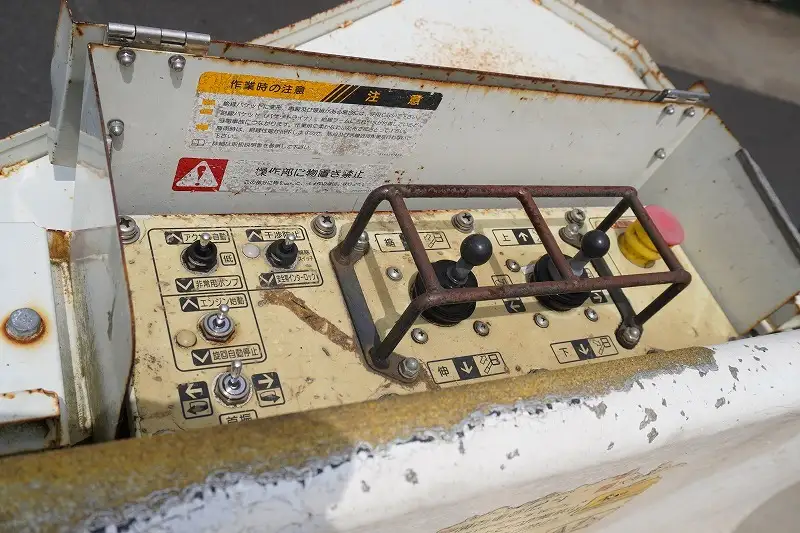三菱 キャンター 小型 高所・建柱車 高所作業車 電工仕様の中古トラック画像6