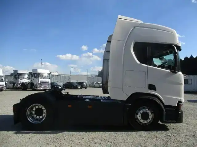 スカニア トラック 大型 トラクター ハイルーフ エアサスの中古トラック画像3