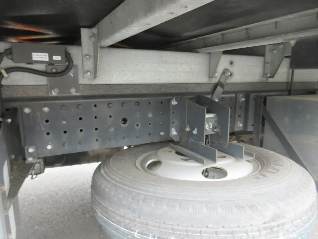 三菱 キャンター 小型 アルミバン パワーゲート サイドドアの中古トラック画像18