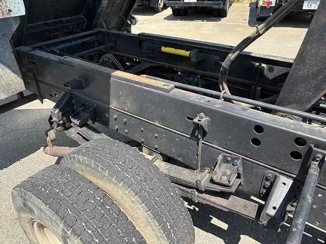 三菱 キャンター 小型 ダンプ 土砂禁 ステンレス張りの中古トラック画像8