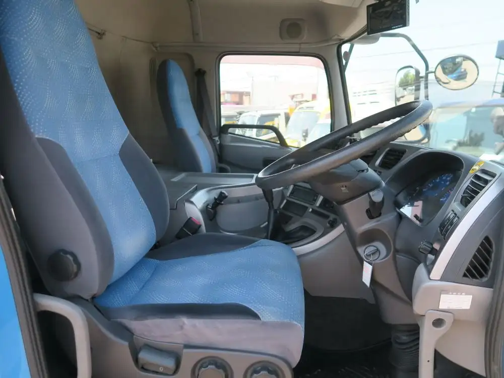 日産UD ビッグサム 大型 タンク車 ローリー ADG-CV2YLの中古トラック画像11
