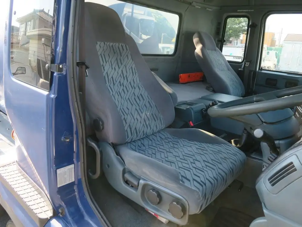 日産UD ビッグサム 大型 タンク車 ローリー KL-CV48Eの中古トラック画像12