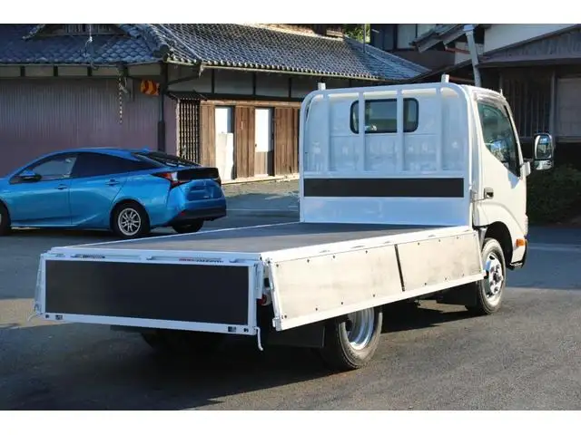 日野 デュトロ 小型 平ボディ  H30の中古トラック画像4