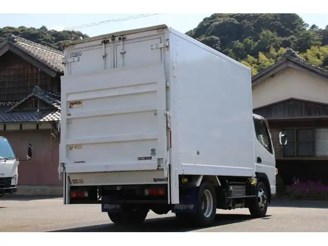三菱 キャンター 小型 冷凍冷蔵 中温 パワーゲートの中古トラック画像2