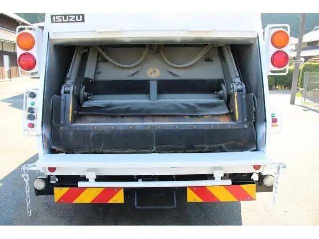 いすゞ フォワード 中型/増トン パッカー車 プレス式 ベッドの中古トラック画像4