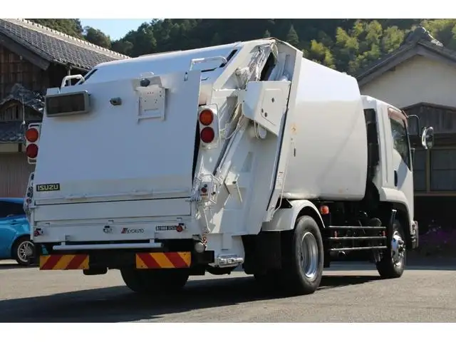 いすゞ フォワード 中型/増トン パッカー車 プレス式 ベッドの中古トラック画像2