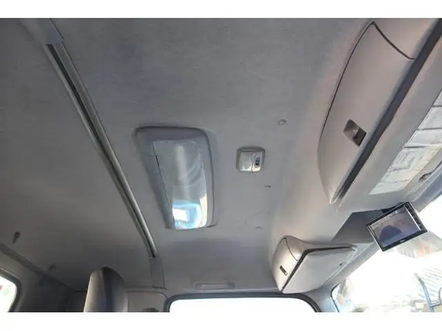 いすゞ フォワード 中型/増トン パッカー車 プレス式 ベッドの中古トラック画像9