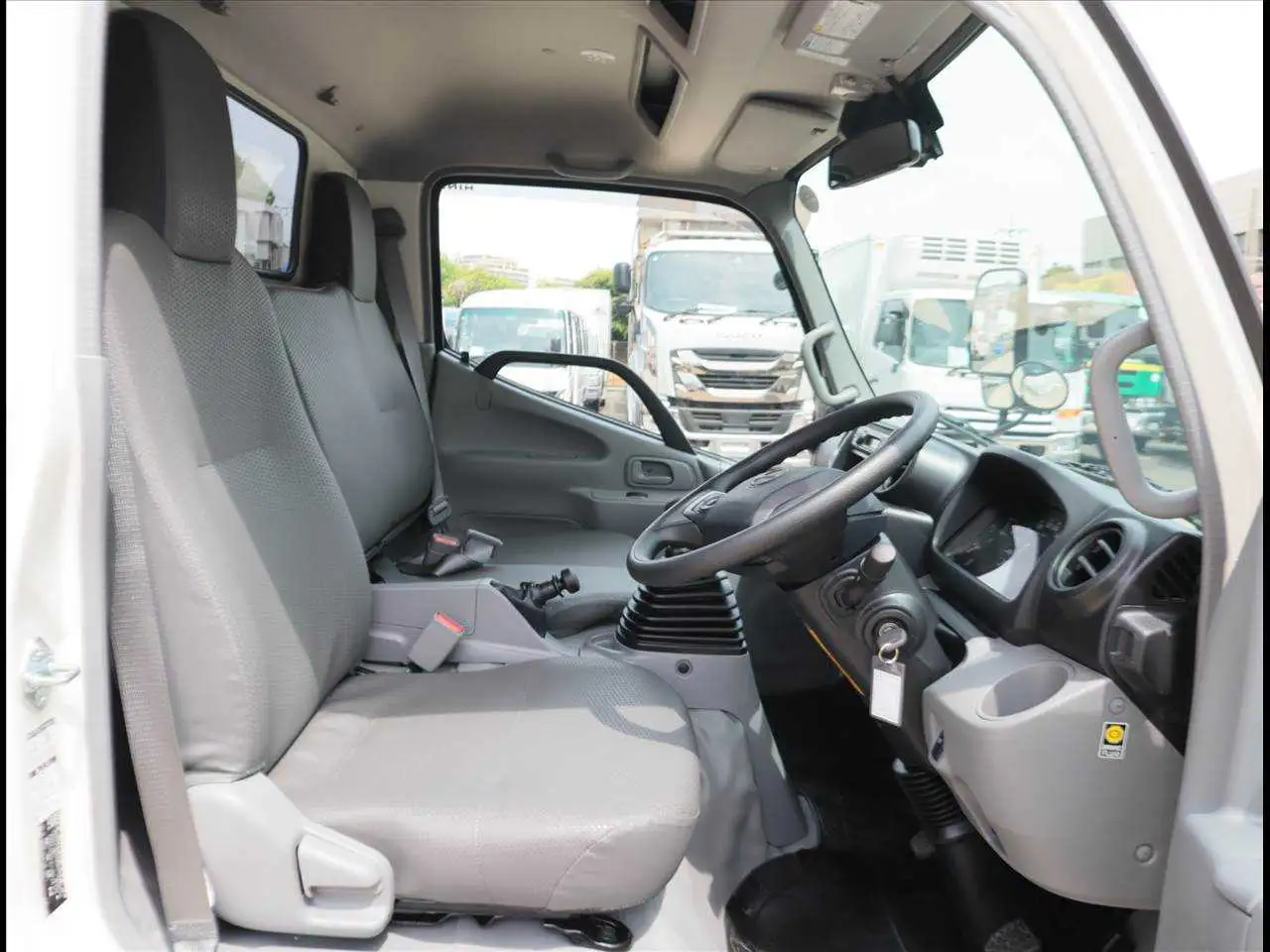 日野 デュトロ 小型 タンク車 ローリー 2DG-XZU685Mの中古トラック画像11