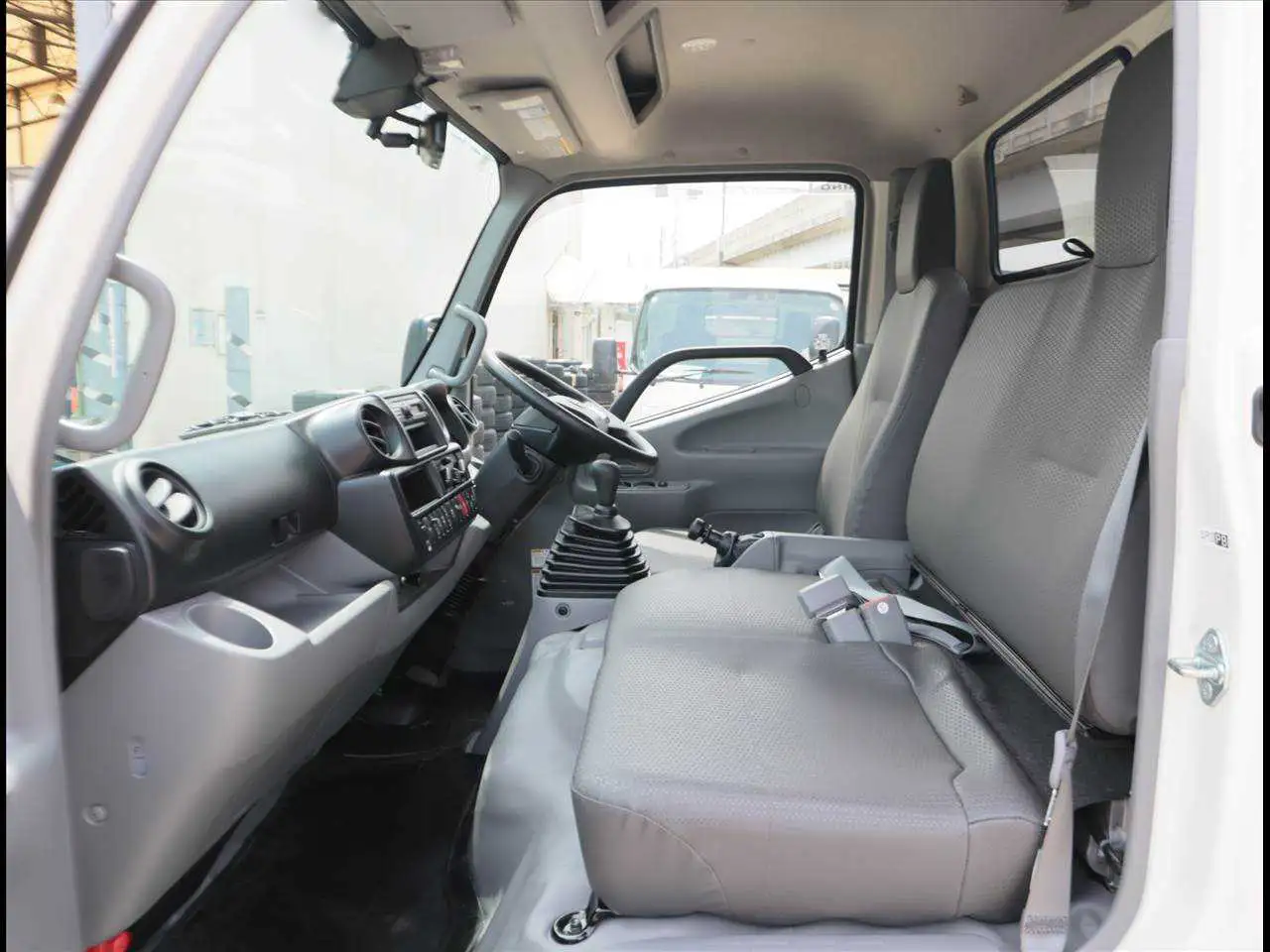 日野 デュトロ 小型 タンク車 ローリー 2DG-XZU685Mの中古トラック画像12