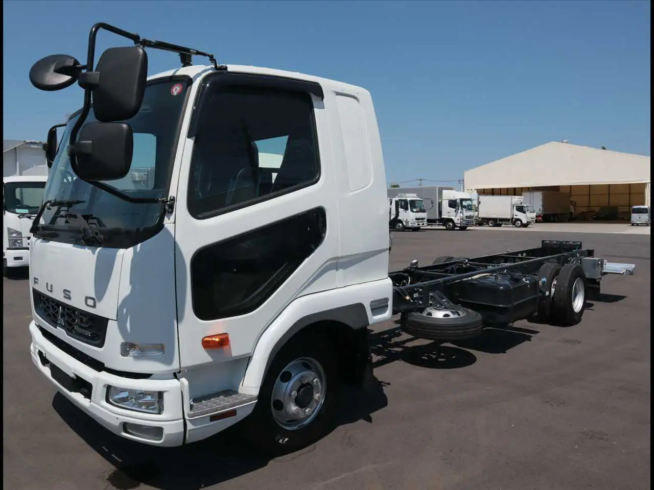 三菱 ファイター 中型/増トン シャーシ ベッド 2PG-FK62Nの中古トラック画像1