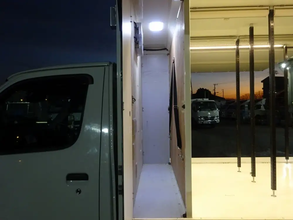 トヨタ タウンエース 小型 特殊車両 5BF-S403U R4の中古トラック画像10