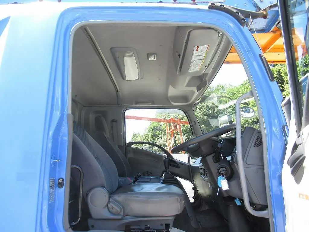 いすゞ フォワード 中型/増トン 高所・建柱車 高所作業車 ベッドの中古トラック画像12