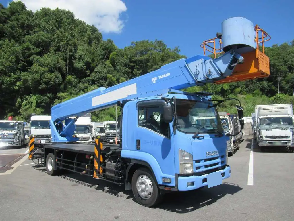 いすゞ フォワード 中型/増トン 高所・建柱車 高所作業車 ベッドの中古トラック画像2