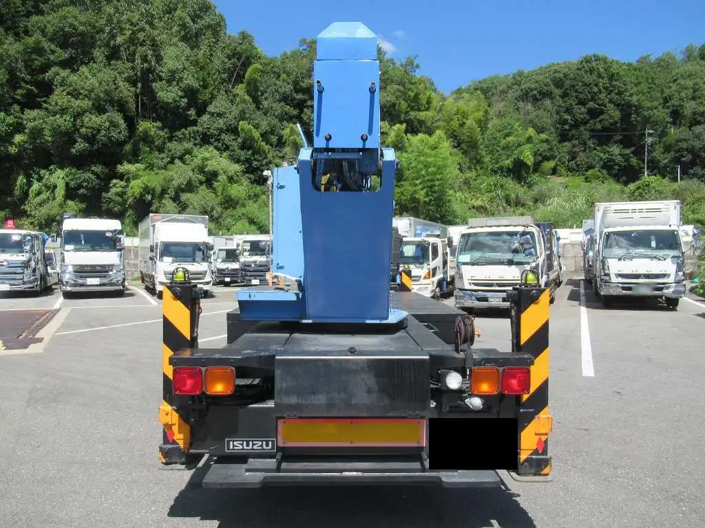 いすゞ フォワード 中型/増トン 高所・建柱車 高所作業車 ベッドの中古トラック画像4