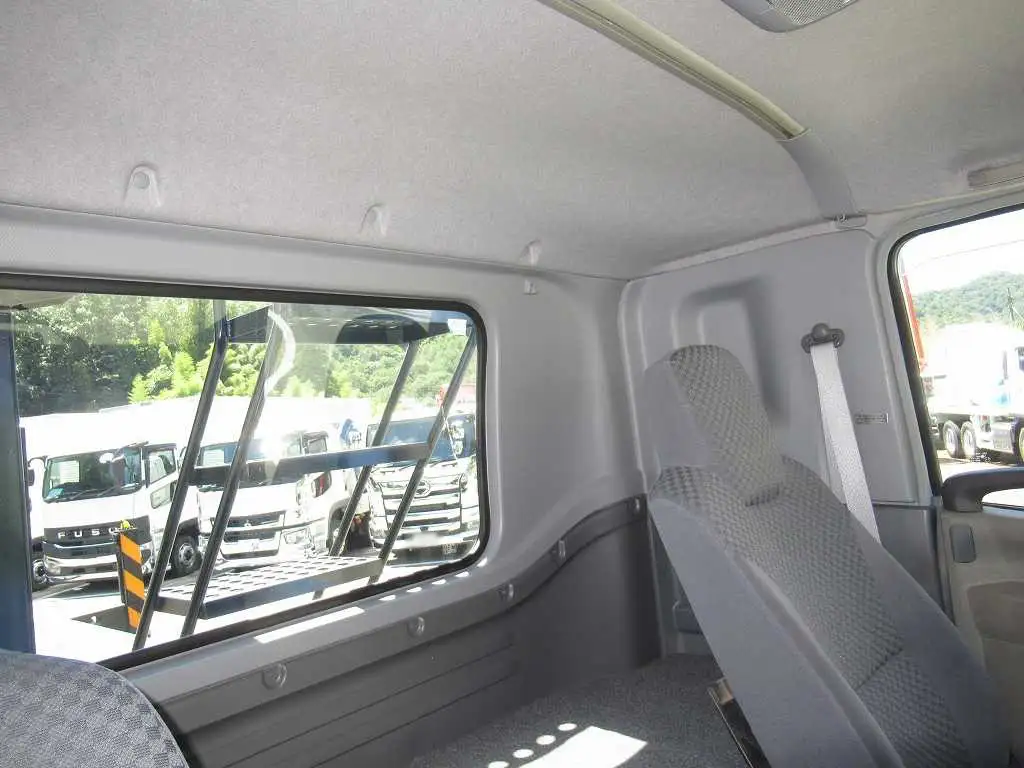 いすゞ フォワード 中型/増トン 高所・建柱車 高所作業車 ベッドの中古トラック画像15