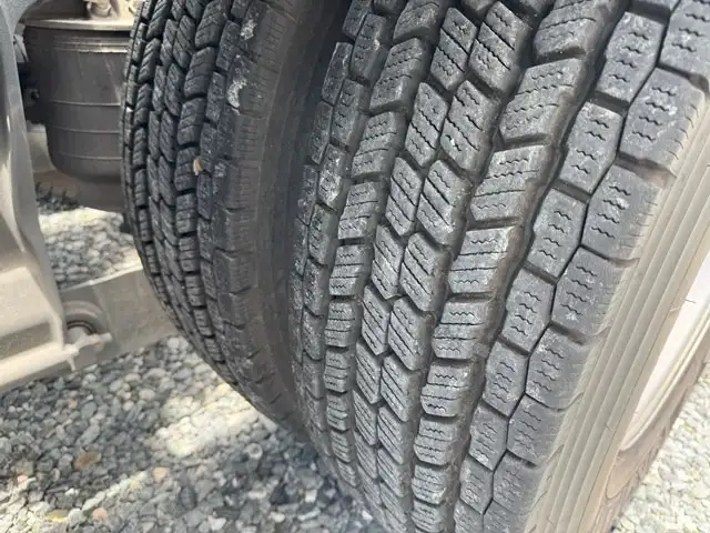 いすゞ ギガ 大型 トラクター ハイルーフ 2デフの中古トラック画像20
