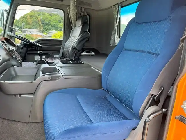 いすゞ ギガ 大型 トラクター ハイルーフ 2デフの中古トラック画像10
