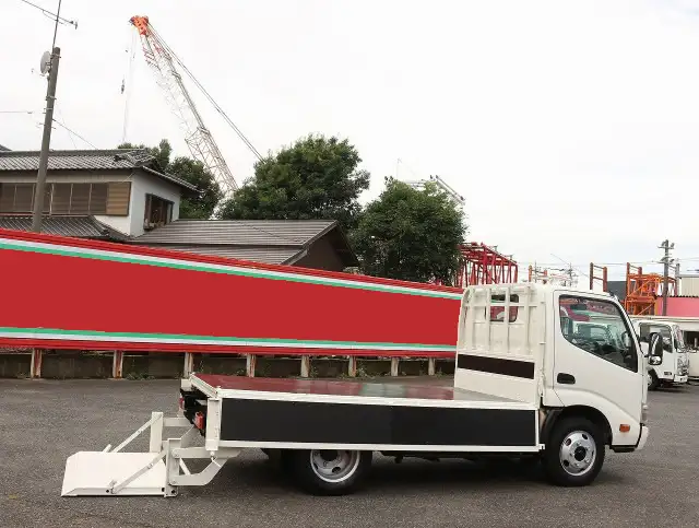 日野 デュトロ 小型 平ボディ パワーゲート 床鉄板の中古トラック画像7