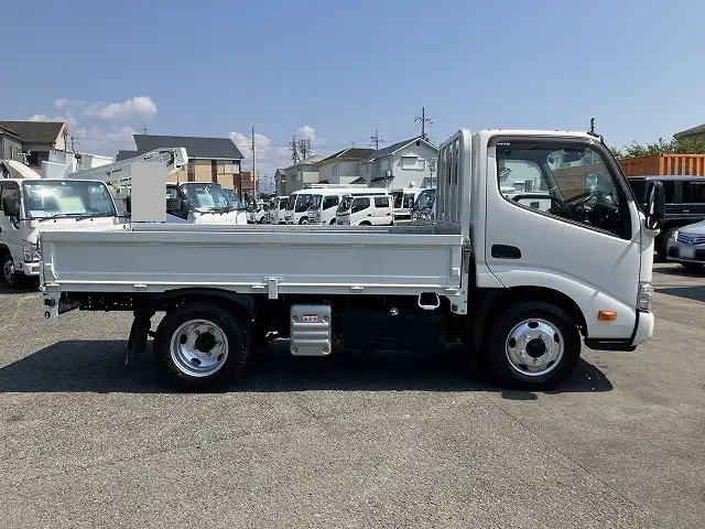 日野 デュトロ 小型 平ボディ 2RG-XZU605M H31/R1の中古トラック画像4