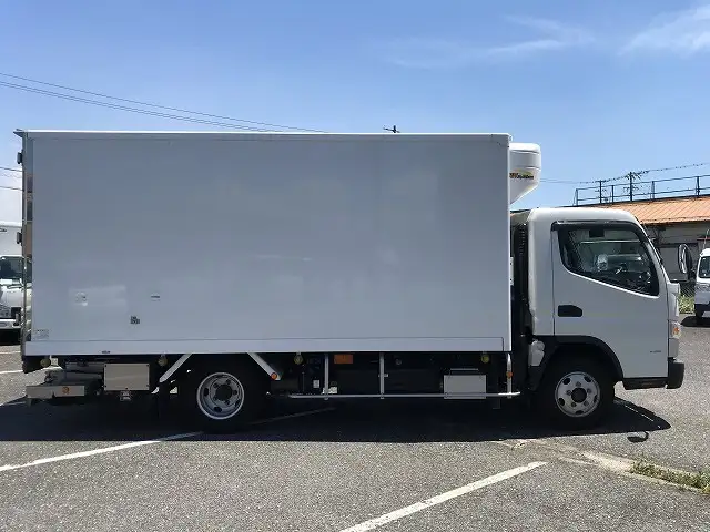 三菱 キャンター 小型 冷凍冷蔵 低温 パワーゲートの中古トラック画像3
